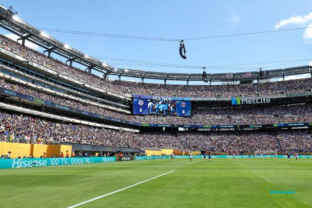 3-0！歐冠冠軍轟然倒下！23歲球星造3球樂翻天，納賽爾眼神要殺人